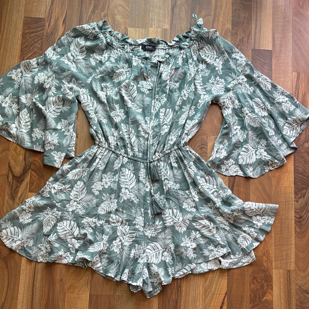 blue B Collection Woman’s Floral Tie-Waist Romper in Sage Green